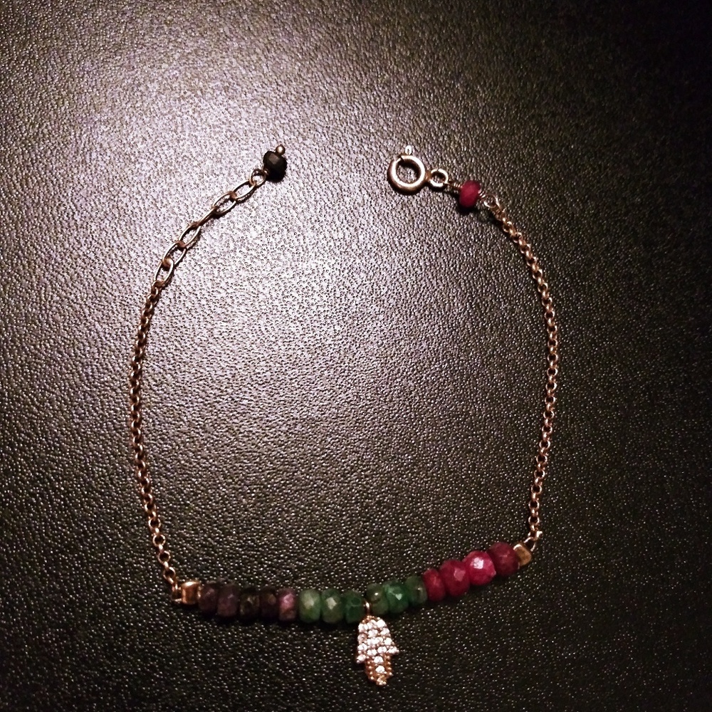 Beautiful sterling silver bracelet with Hamsa.